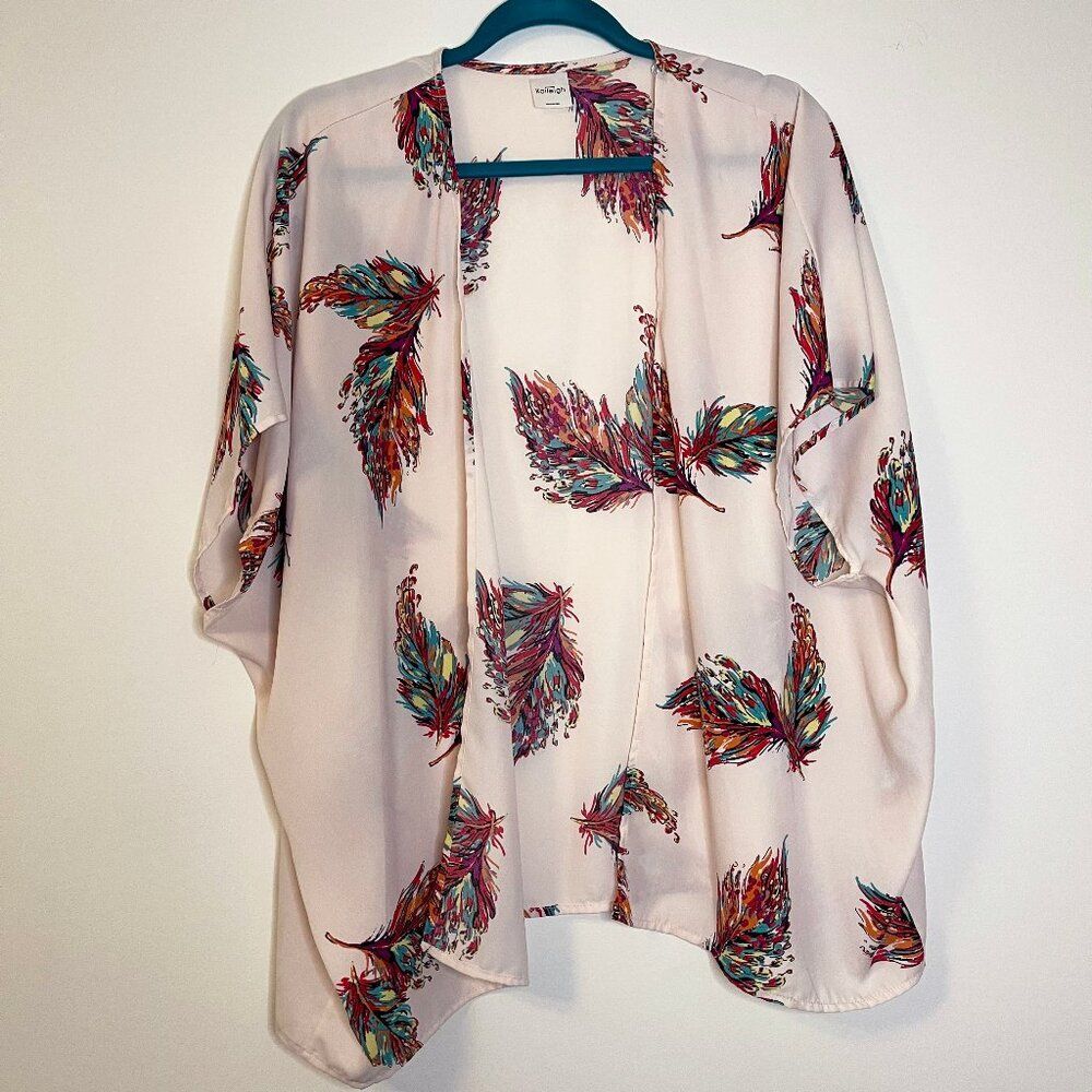 Kaileigh Women's kimono-style cardigan with a feather print. Large Made in the U